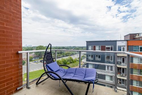 Balcon - 806-740 Av. Victoria, Saint-Lambert, QC - Outdoor
