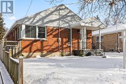 6 THORNE AVENUE  London, ON N5W 4M8