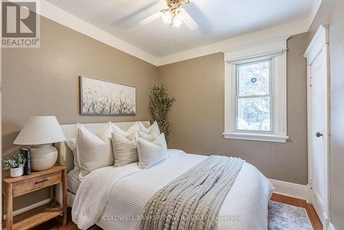 212 Windsor Avenue, London, ON - Indoor Photo Showing Bedroom