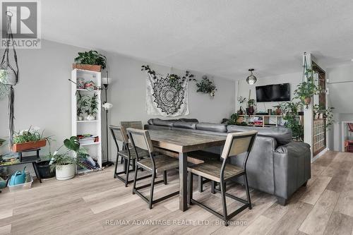 157 Marconi Boulevard, London, ON - Indoor Photo Showing Dining Room