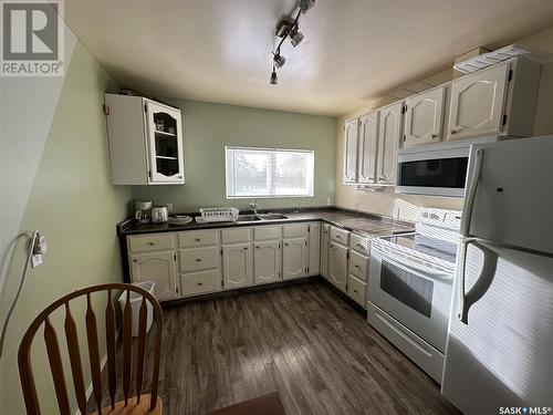 309 2Nd Avenue, Gerald, SK - Indoor Photo Showing Kitchen With Double Sink