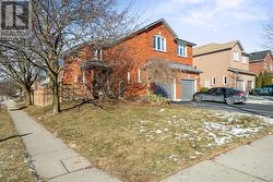 103 NISKA DRIVE  Hamilton (Waterdown), ON L8B 0M8