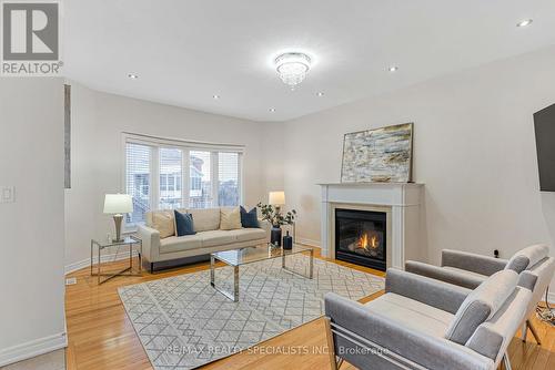 3065 Mission Hill Drive, Mississauga, ON - Indoor Photo Showing Living Room With Fireplace