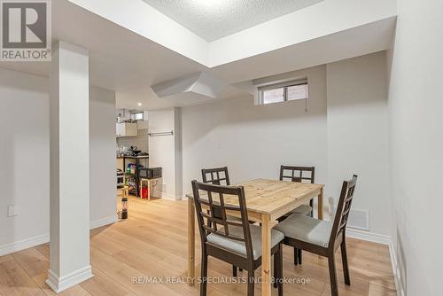 3065 Mission Hill Drive, Mississauga, ON - Indoor Photo Showing Dining Room