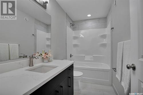 1112 9Th Street E, Saskatoon, SK - Indoor Photo Showing Bathroom