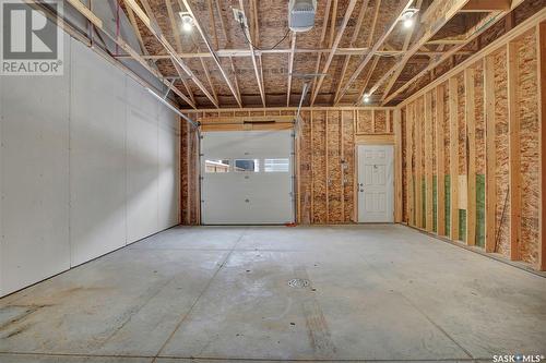 1112 9Th Street E, Saskatoon, SK - Indoor Photo Showing Garage