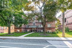 14 - 227 MACNAB STREET S  Hamilton, ON L8P 3C9