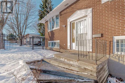 512 Glendene Crescent, Waterloo, ON - Outdoor