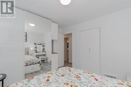 512 Glendene Crescent, Waterloo, ON - Indoor Photo Showing Bedroom