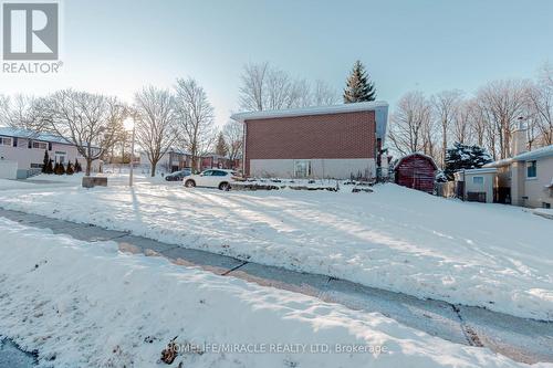 512 Glendene Crescent, Waterloo, ON - Outdoor