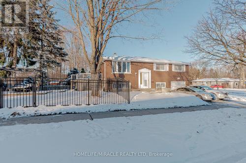 512 Glendene Crescent, Waterloo, ON - Outdoor