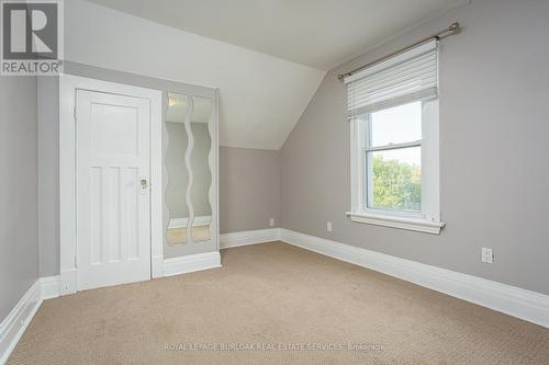 209 Weir Street N, Hamilton, ON - Indoor Photo Showing Other Room