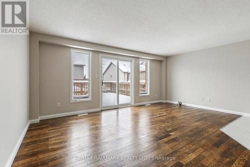 213 Snowdrop Crescent, Kitchener, ON - Indoor Photo Showing Other Room