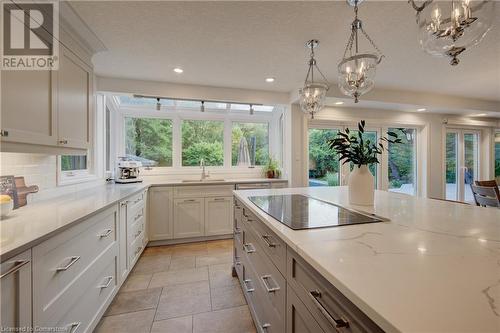 587 Manorwood Court, Waterloo, ON - Indoor Photo Showing Kitchen