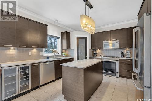 306 Wright Court, Saskatoon, SK - Indoor Photo Showing Kitchen With Upgraded Kitchen