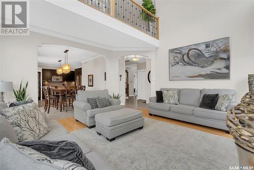 306 Wright Court, Saskatoon, SK - Indoor Photo Showing Living Room