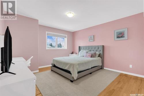 306 Wright Court, Saskatoon, SK - Indoor Photo Showing Bedroom