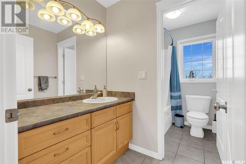 306 Wright Court, Saskatoon, SK - Indoor Photo Showing Bathroom