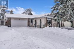 351 Nahanni DRIVE  Saskatoon, SK S7K 4G5