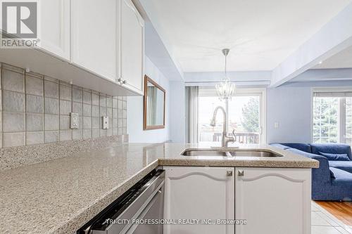 3404 Angel Pass Drive, Mississauga, ON - Indoor Photo Showing Kitchen With Double Sink