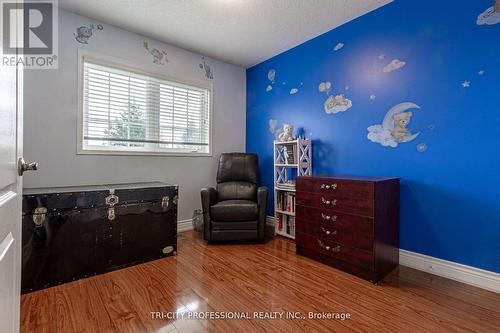 3404 Angel Pass Drive, Mississauga, ON - Indoor Photo Showing Bedroom