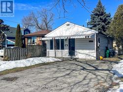 1089 MEREDITH AVENUE  Mississauga, ON L5E 2C8