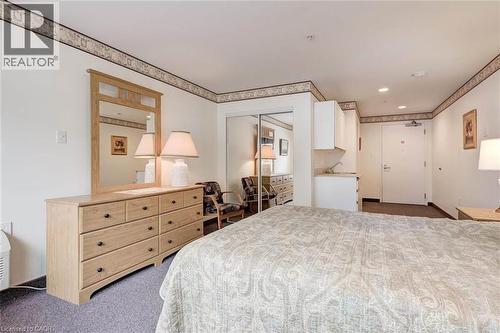 8 Huron Street Unit# 311, Lindsay, ON - Indoor Photo Showing Bedroom