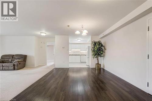 8 Huron Street Unit# 311, Lindsay, ON - Indoor Photo Showing Other Room