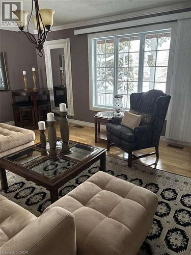 2 Joanne Crescent, Minto, ON - Indoor Photo Showing Living Room