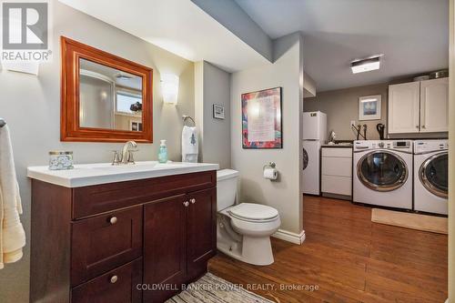 645 Emery Street E, London, ON - Indoor Photo Showing Laundry Room