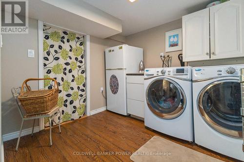 645 Emery Street E, London, ON - Indoor Photo Showing Laundry Room