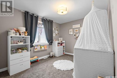 430 Marlatte Crescent, Saskatoon, SK - Indoor Photo Showing Bedroom