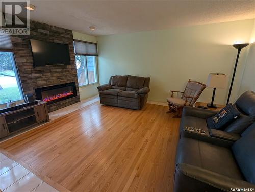 435 Needham Way, Saskatoon, SK - Indoor Photo Showing Living Room With Fireplace