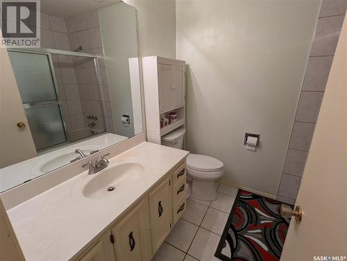 435 Needham Way, Saskatoon, SK - Indoor Photo Showing Bathroom