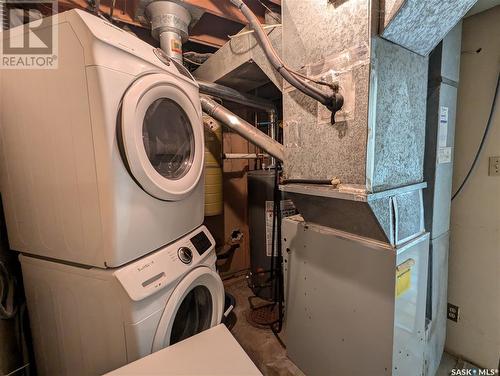 435 Needham Way, Saskatoon, SK - Indoor Photo Showing Laundry Room