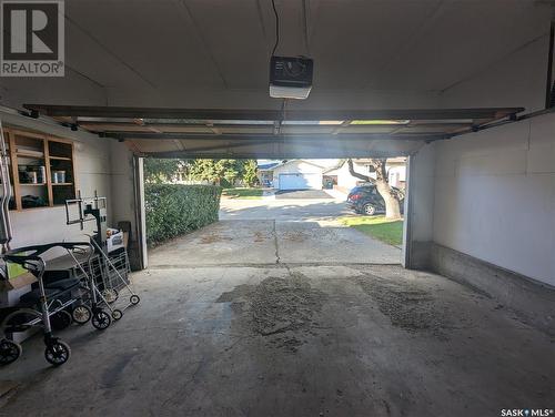 435 Needham Way, Saskatoon, SK - Indoor Photo Showing Garage