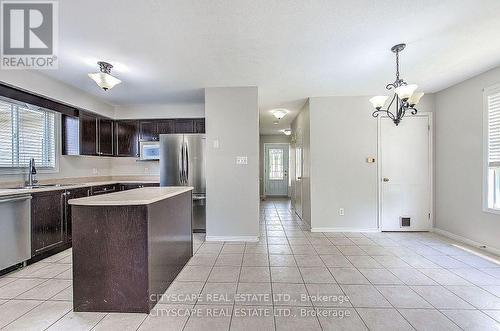 481 Marconi Boulevard, London, ON - Indoor Photo Showing Kitchen With Double Sink