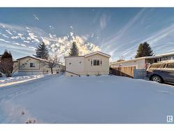 11 Evergreen Park NW  Edmonton, AB T5Y 4M2