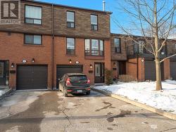 94 - 3395 CLIFF ROAD N  Mississauga, ON L5A 3M7