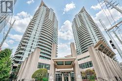 310 - 33 ELM DRIVE W  Mississauga, ON L5B 4M2