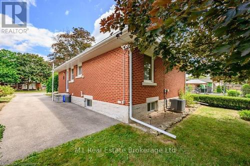 70 Dudhope Avenue, Cambridge, ON - Outdoor