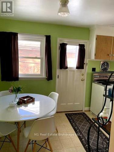 70 Dudhope Avenue, Cambridge, ON - Indoor Photo Showing Dining Room