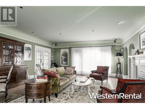 Upper Levels Wesbrook Crescent, Vancouver, BC - Indoor Photo Showing Living Room