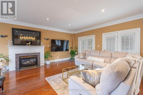 3248 Barchester Court, Mississauga, ON - Indoor Photo Showing Living Room With Fireplace