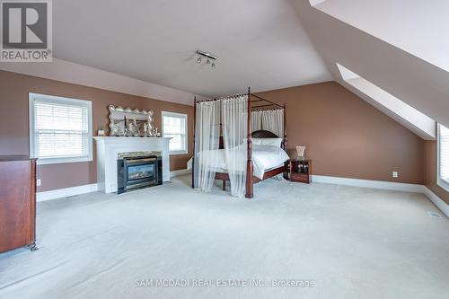 3248 Barchester Court, Mississauga, ON - Indoor With Fireplace