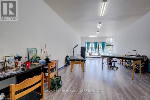 1066 Dundas Street E, London East (East G), ON 