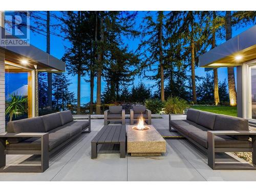 3584 Rockview Place, West Vancouver, BC - Outdoor