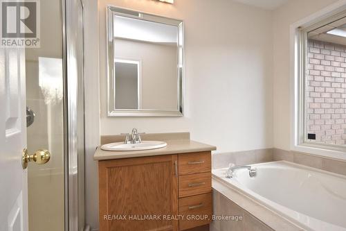 132 Dunbarton Court, Ottawa, ON - Indoor Photo Showing Bathroom