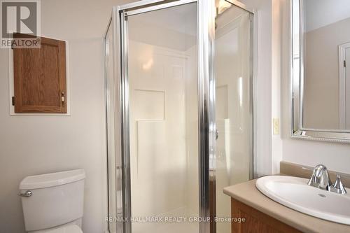 132 Dunbarton Court, Ottawa, ON - Indoor Photo Showing Bathroom