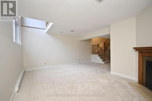 132 Dunbarton Court, Ottawa, ON - Indoor Photo Showing Other Room